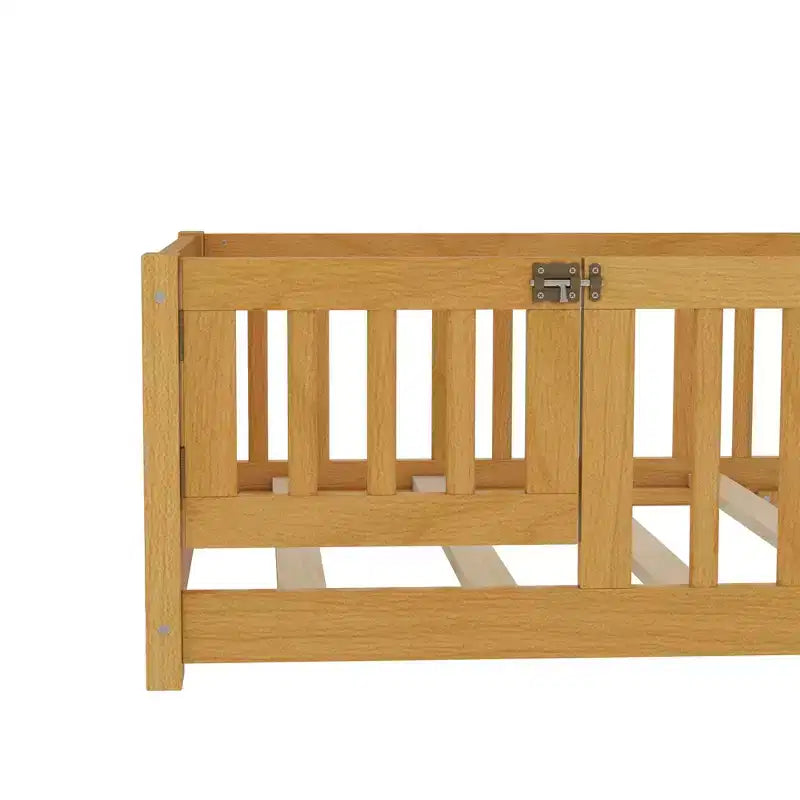 Struttura letto a terra in legno massello per bambini con sponde di sicurezza e porta rimovibile, letto a terra Montessori per bambini